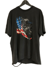 Load image into Gallery viewer, VINTAGE &#39;AMERICAN EAGLE&#39; SS TEE - XL