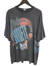 Load image into Gallery viewer, VINTAGE CHARLOTTE HORNETS SALEM &#39;SS&#39; TEE - XL