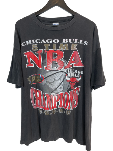 1997 CHICAGO BULLS NBA CHAMPS 'SS' TEE - XL
