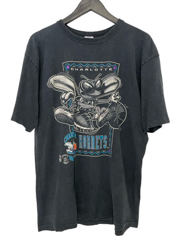 VINTAGE CHARLOTTE HORNETS TEE - XL
