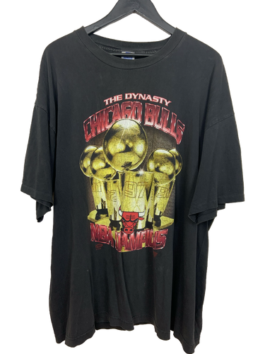 VINTAGE CHICAGO BULLS DYNASTY 'SS' STARTER TEE - XL