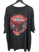 Load image into Gallery viewer, 1998 CHICAGO BULLS FINALS STARTER TEE - XL