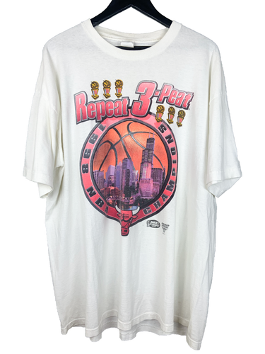 1998 REPEAT THREE-PEAT BULLS STARTER TEE - XL