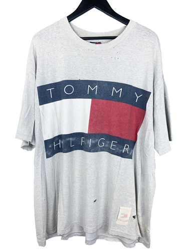 VINTAGE BIG LOGO TOMMY HILFIGER TEE - XL