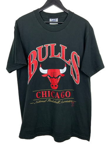 CHICAGO BULLS SPELLOUT TEE - LARGE