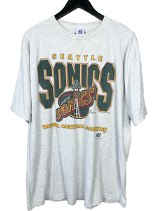 1993 SEATTLE SUPERSONICS SPELLOUT ‘SS’ TEE - XL
