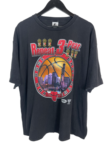 VINTAGE CHICAGO BULLS REPEAT THREEPEAT TEE - XL
