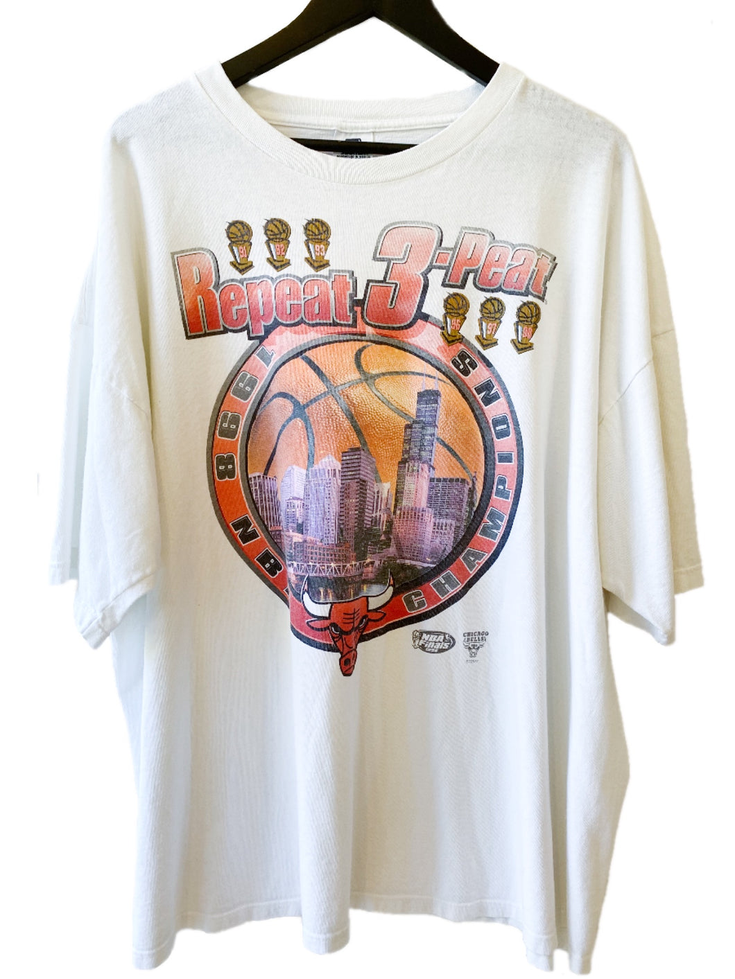 VINTAGE REPEAT THREE-PEAT BULLS TEE - XXL